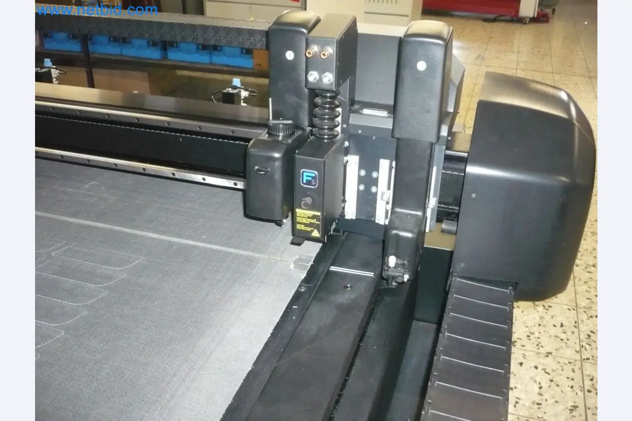 Laminator v zvitku
-2