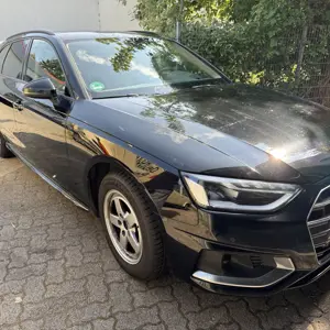 Passenger car Audi A4 Avant 2.0