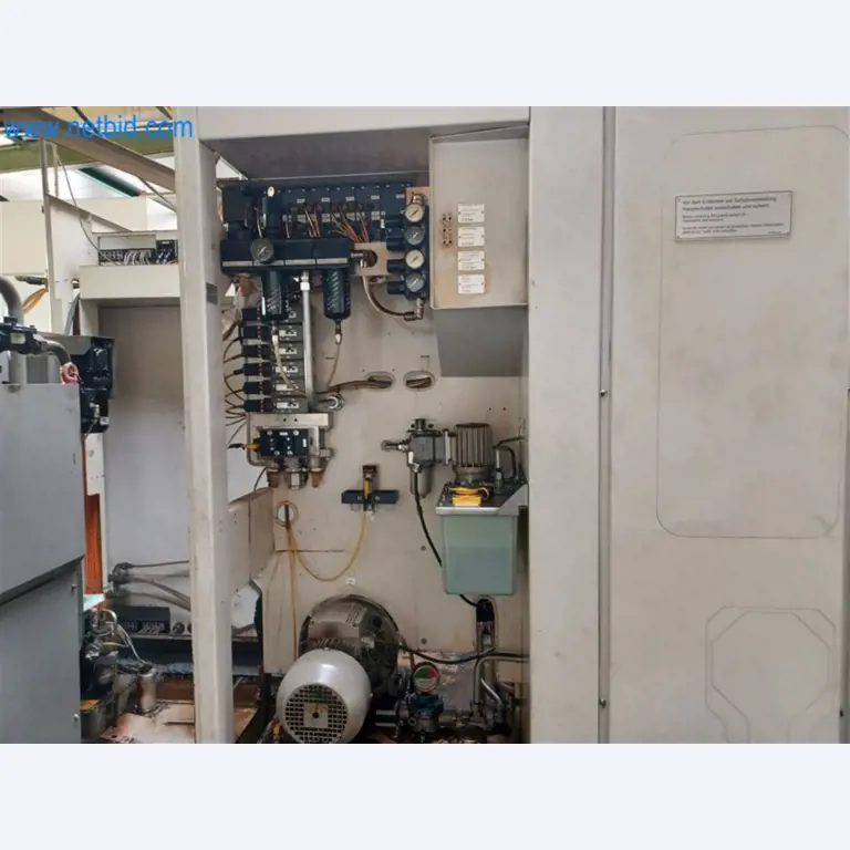 Metalworking machines: including machining centers with accessories-3