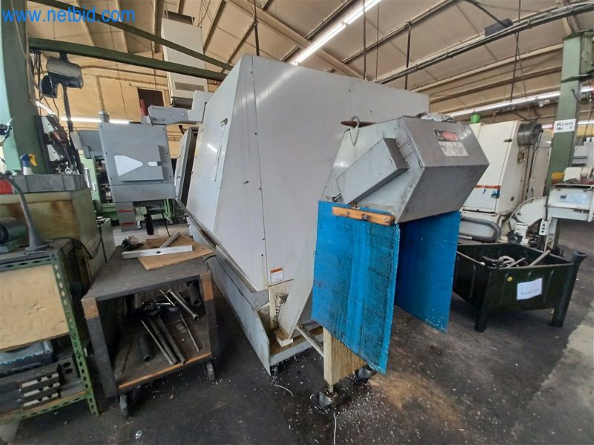 Kovoobráběcí stroje: včetně obráběcích center s příslušenstvím-2