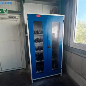 Tool holder cabinet