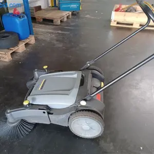 Hand-operated sweeper Kärcher KM70/20C