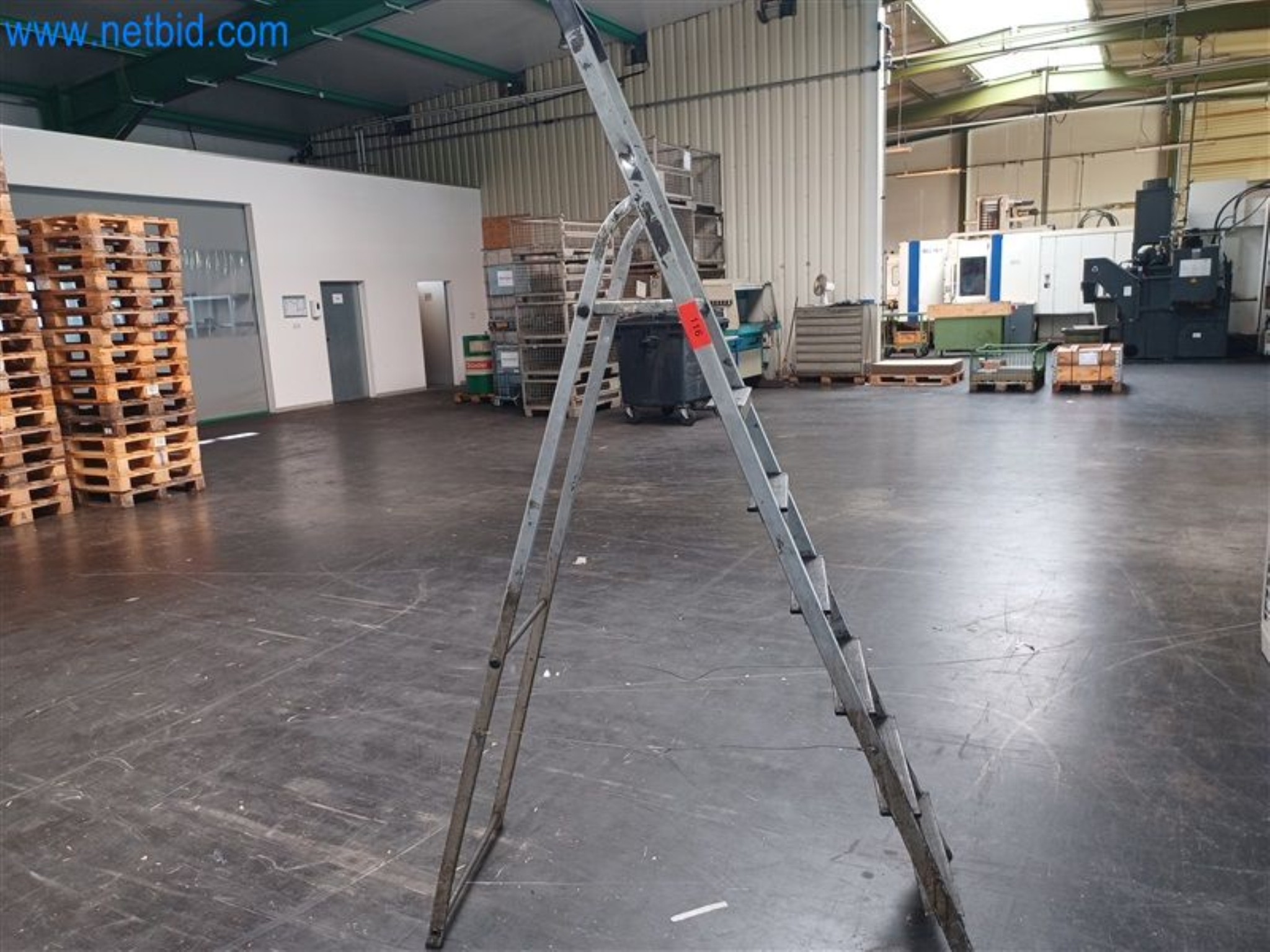 Metalworking machines: including machining centers with accessories-1