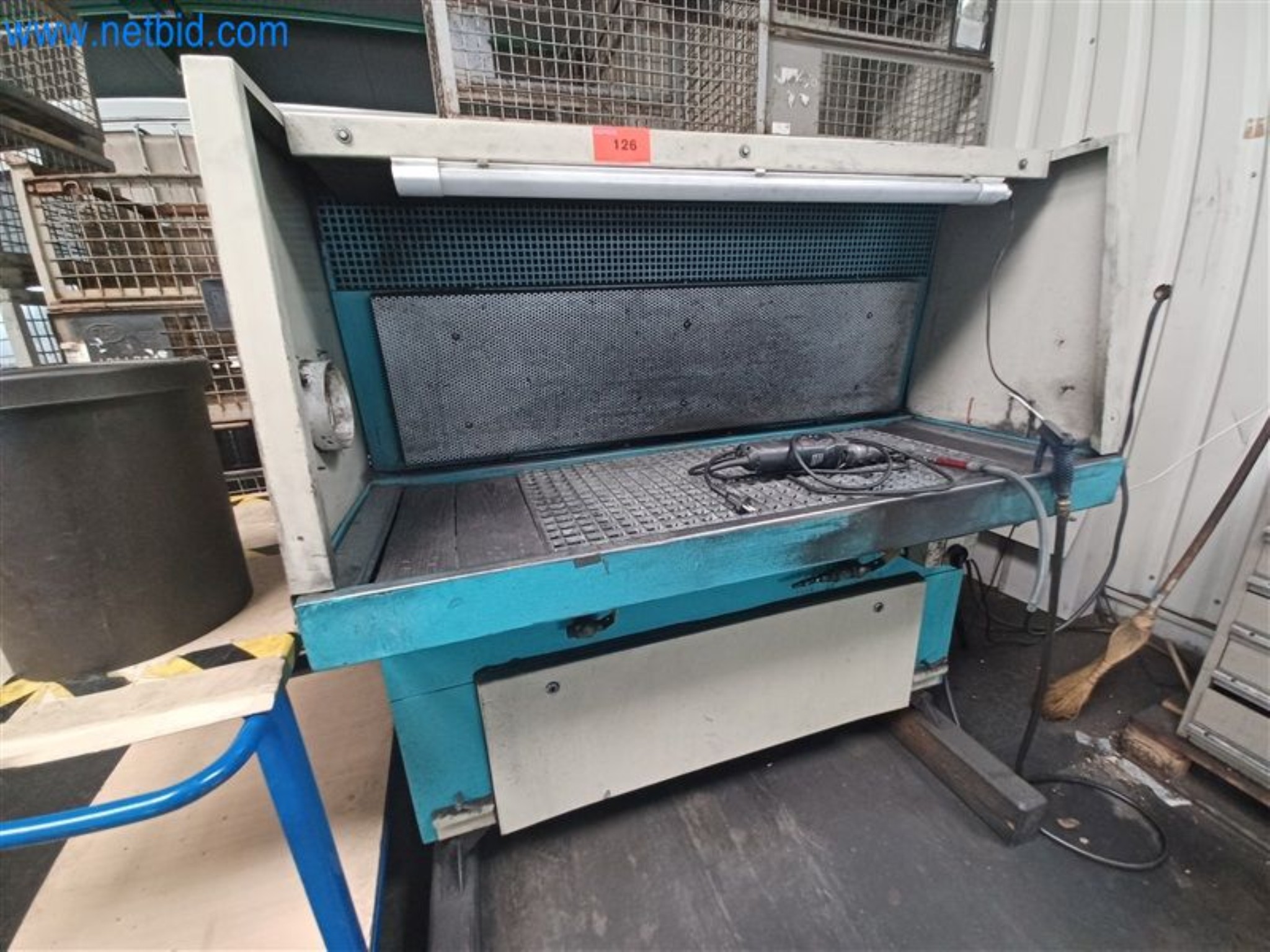 Maszyny do obróbki metalu: w tym centra obróbcze z akcesoriami-1