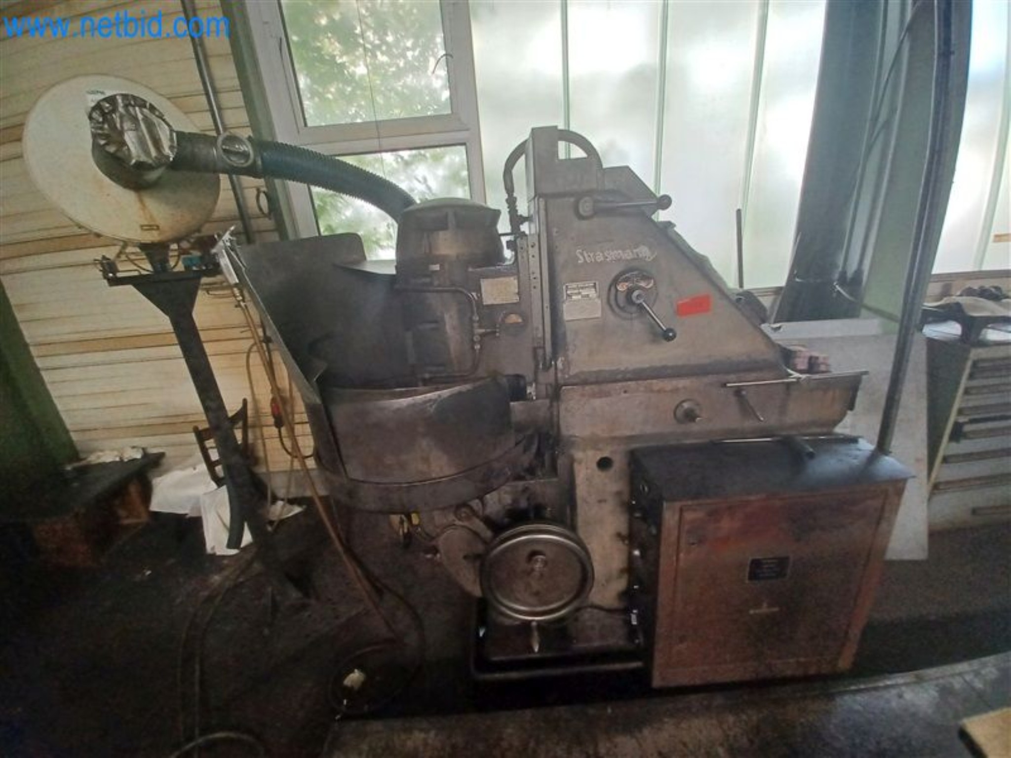 Máquinas para trabajar los metales: incluidos los centros de mecanizado con accesorios-1