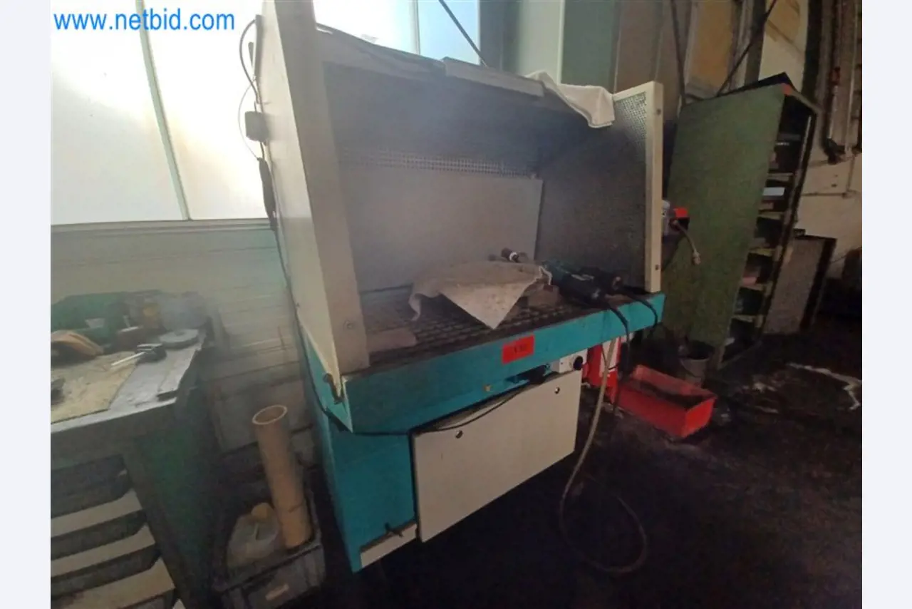 Metalworking machines: including machining centers with accessories-4