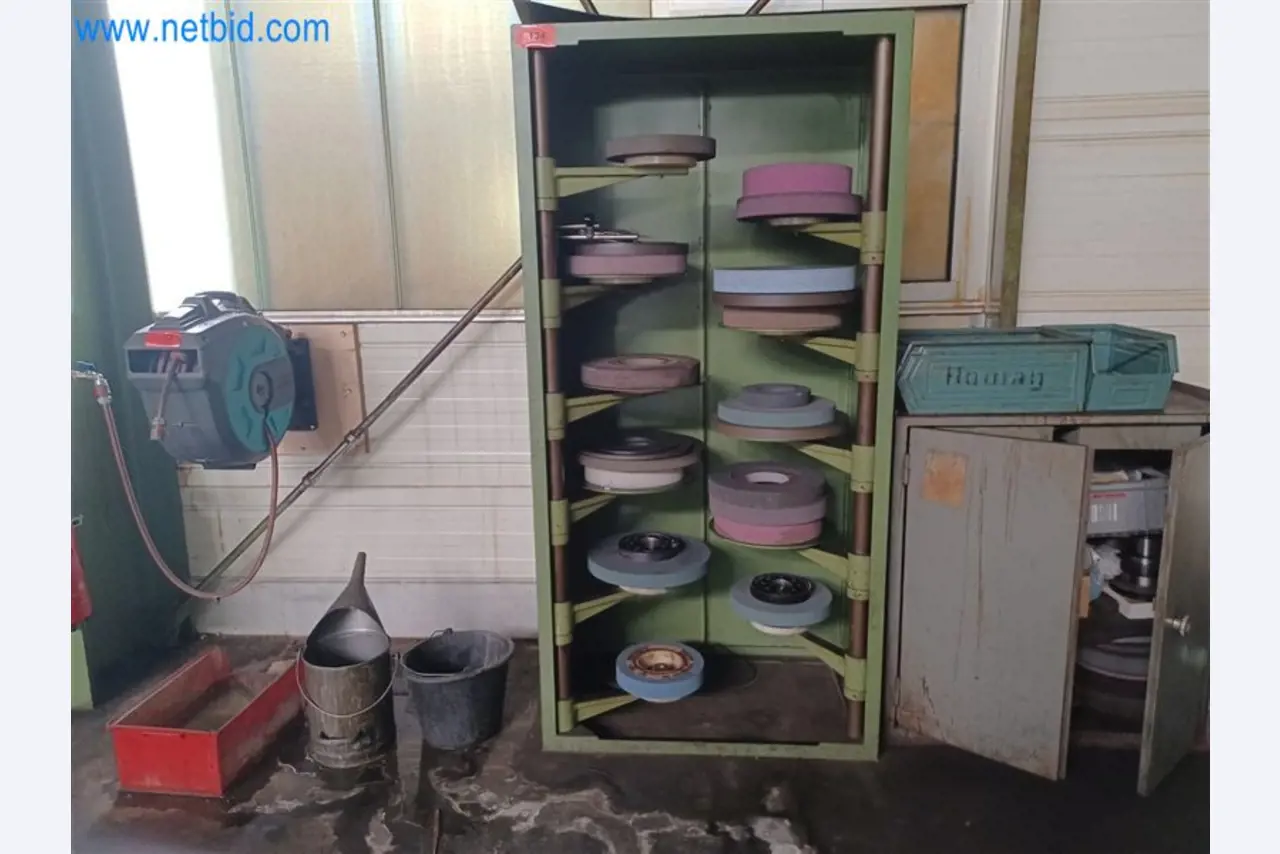 Kovoobráběcí stroje: včetně obráběcích center s příslušenstvím-1