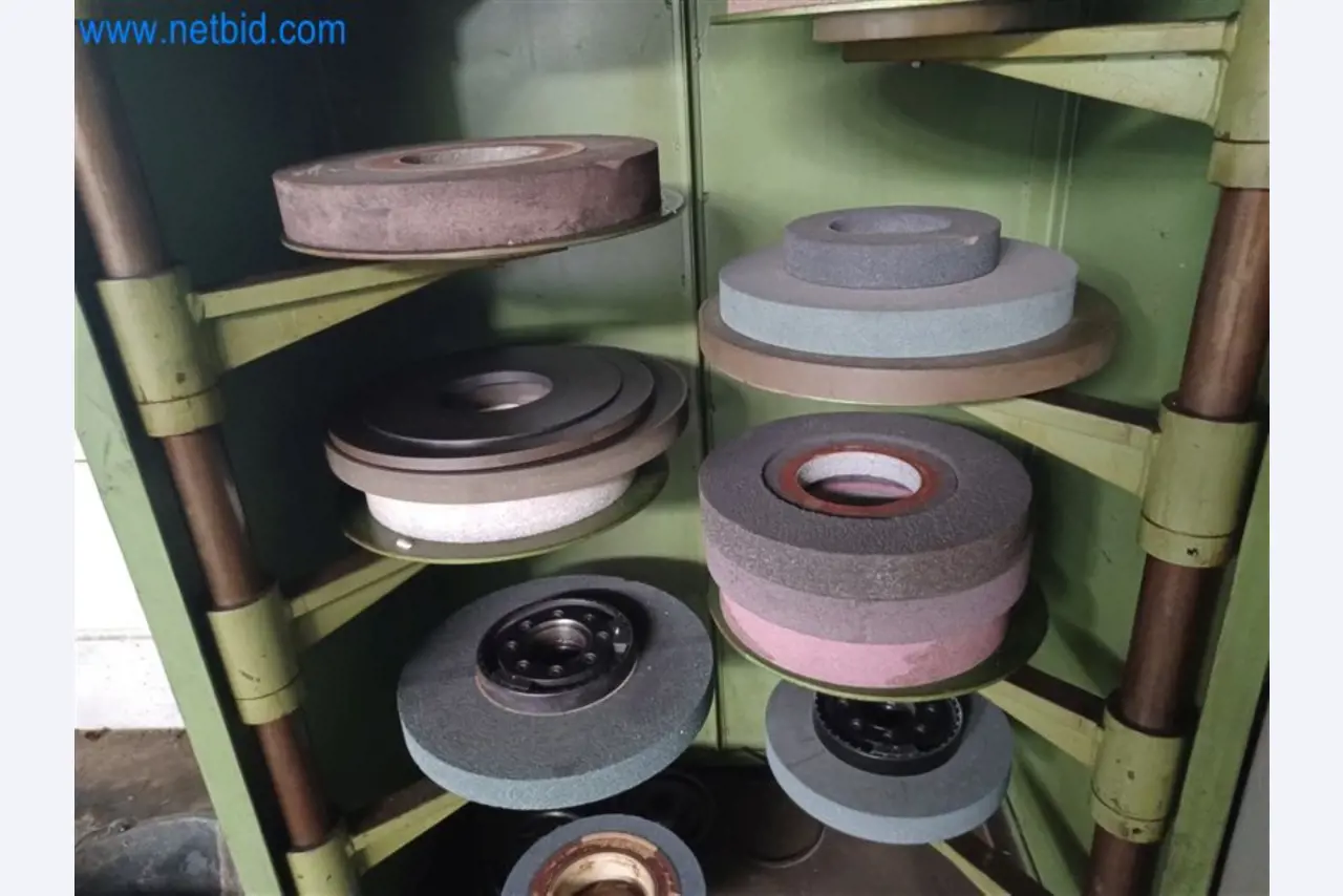 Kovoobráběcí stroje: včetně obráběcích center s příslušenstvím-3