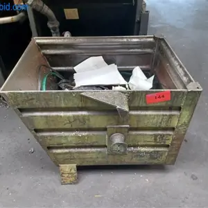 4 Chip dump bucket