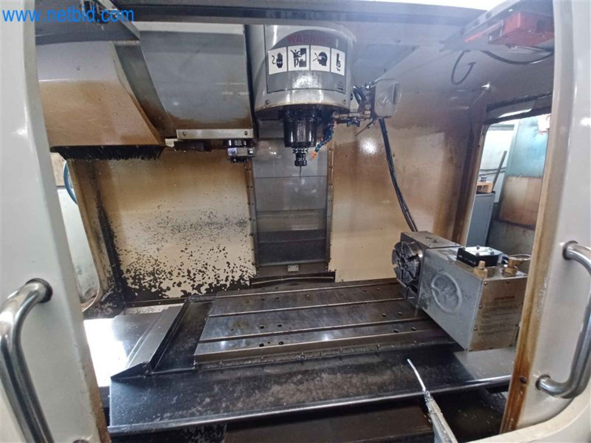 Máquinas para trabajar los metales: incluidos los centros de mecanizado con accesorios-2