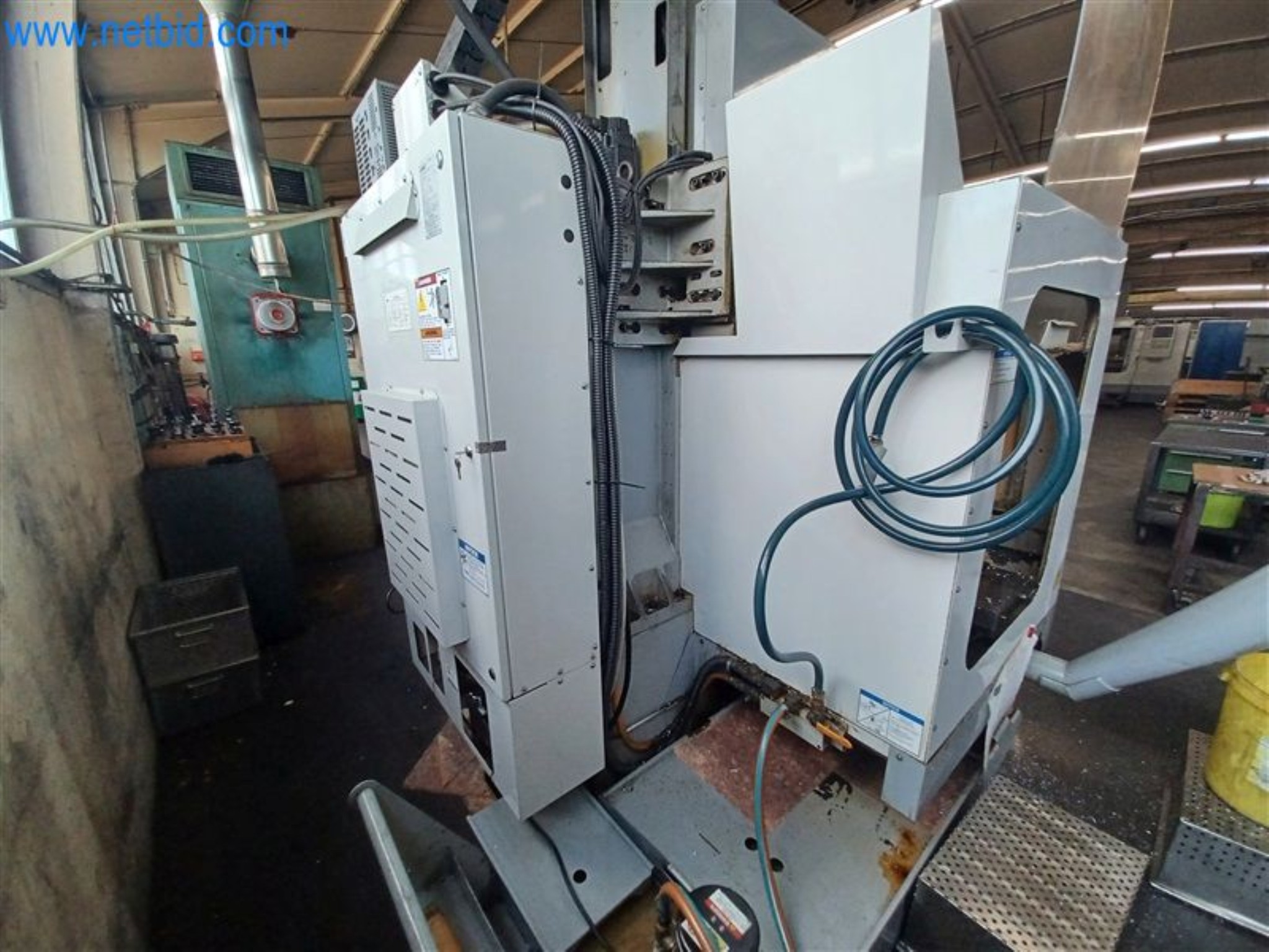 Máquinas para trabajar los metales: incluidos los centros de mecanizado con accesorios-5