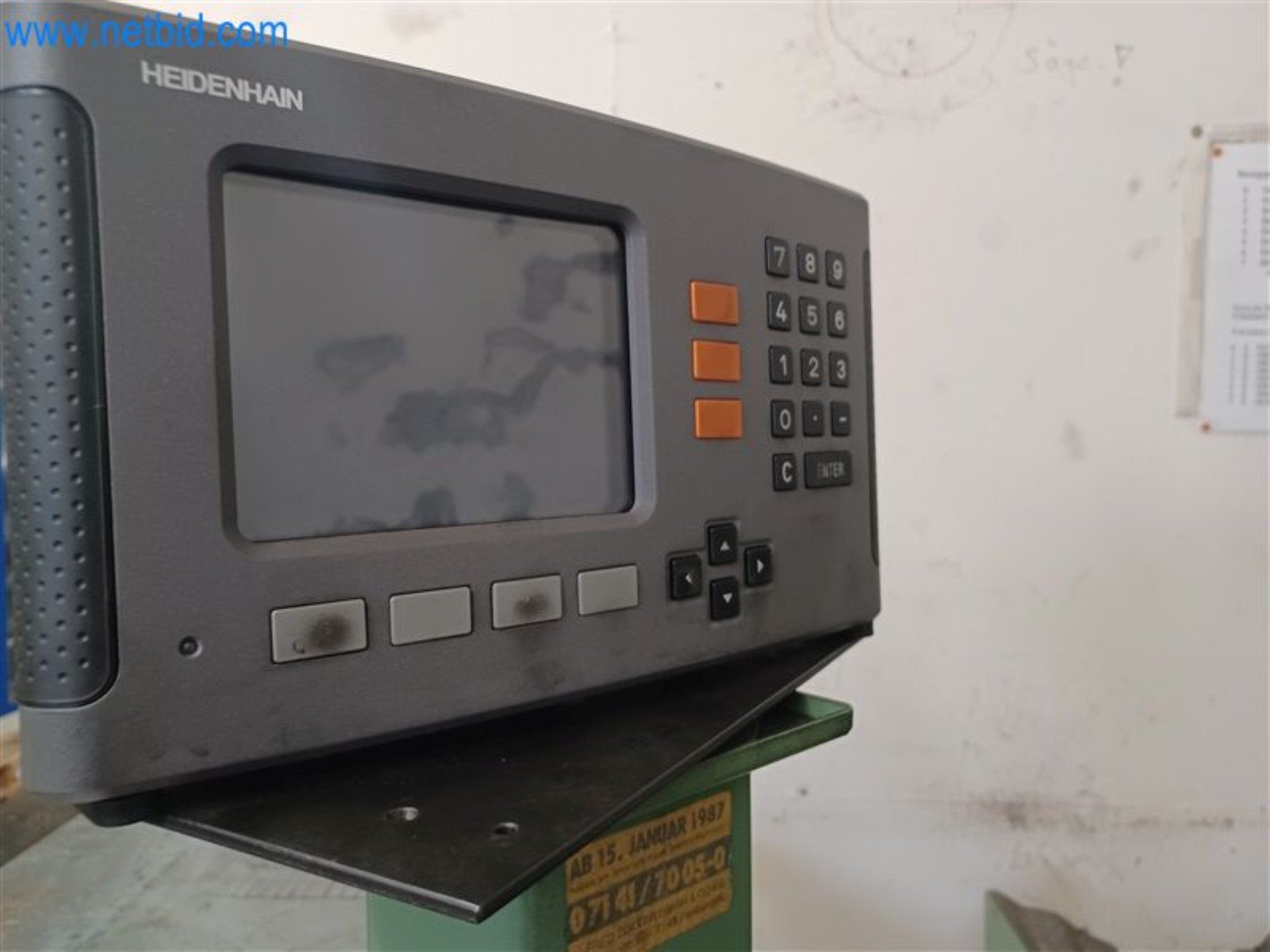 Metalworking machines: including machining centers with accessories-4