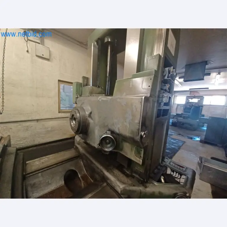 Máquinas para trabajar los metales: incluidos los centros de mecanizado con accesorios-10