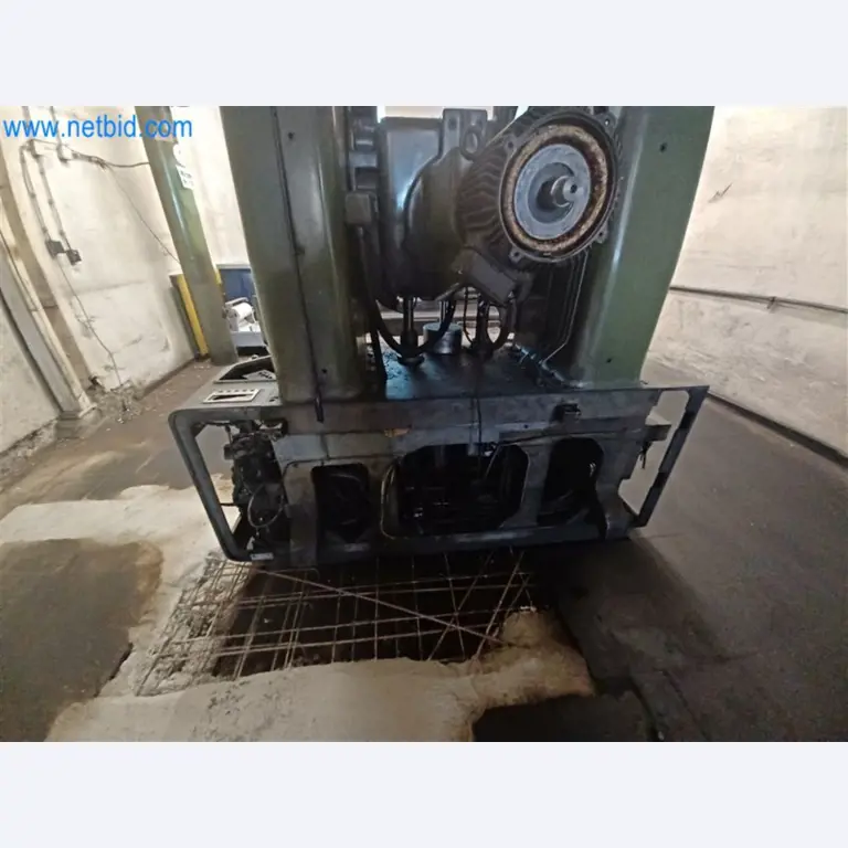 Máquinas para trabajar los metales: incluidos los centros de mecanizado con accesorios-11