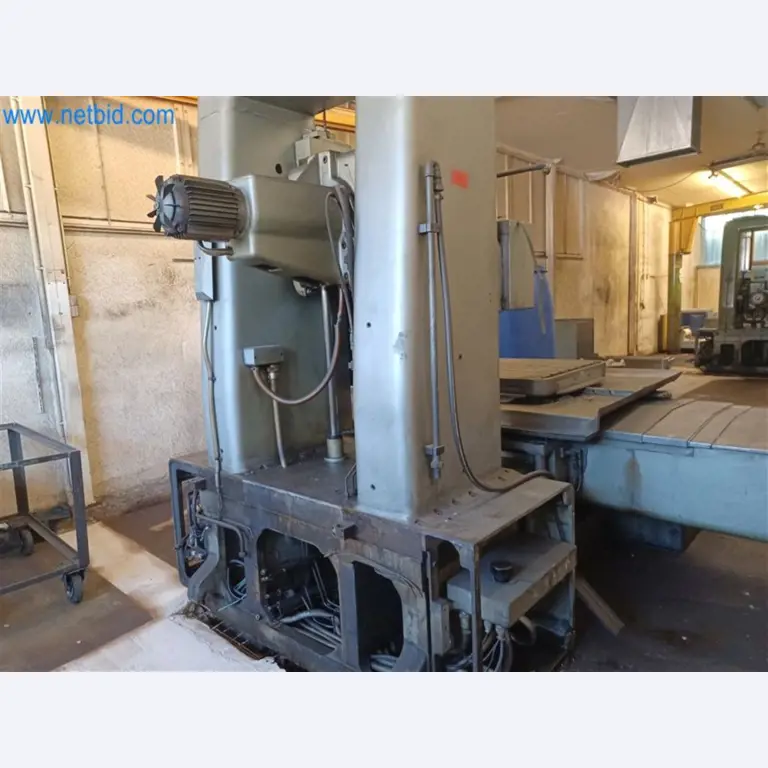 Máquinas para trabajar los metales: incluidos los centros de mecanizado con accesorios-14