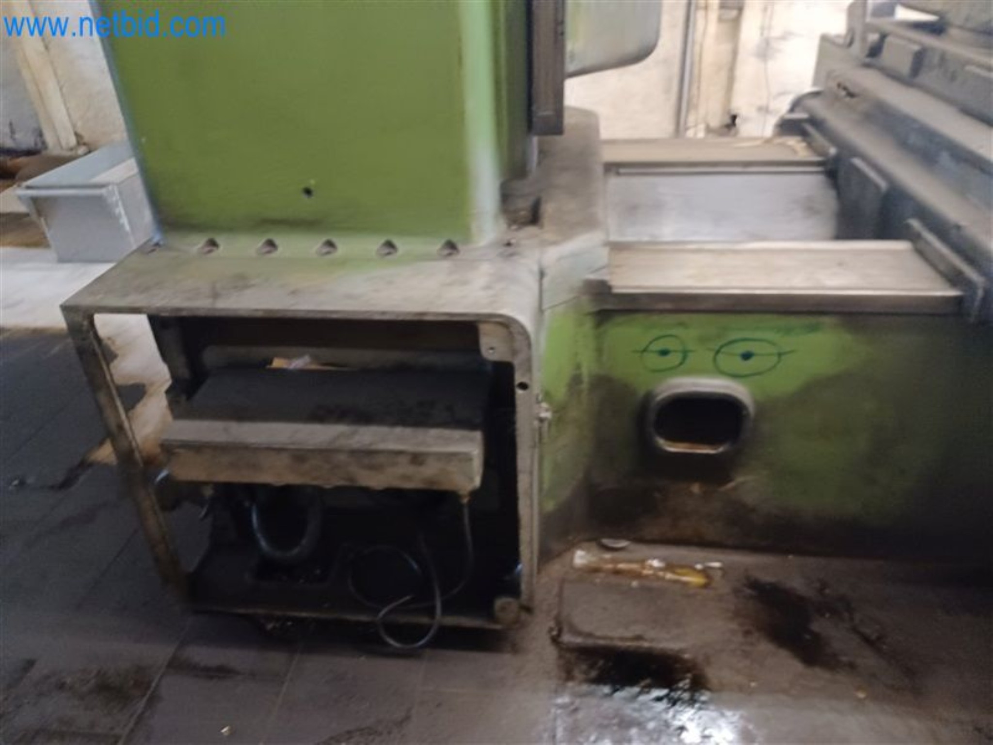 Máquinas para trabajar los metales: incluidos los centros de mecanizado con accesorios-6