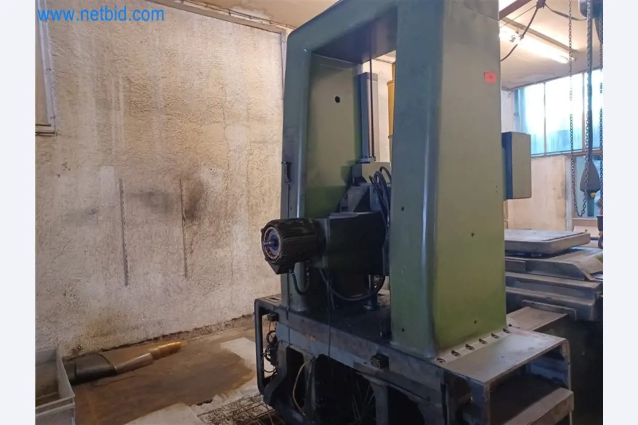 Máquinas para trabajar los metales: incluidos los centros de mecanizado con accesorios-7