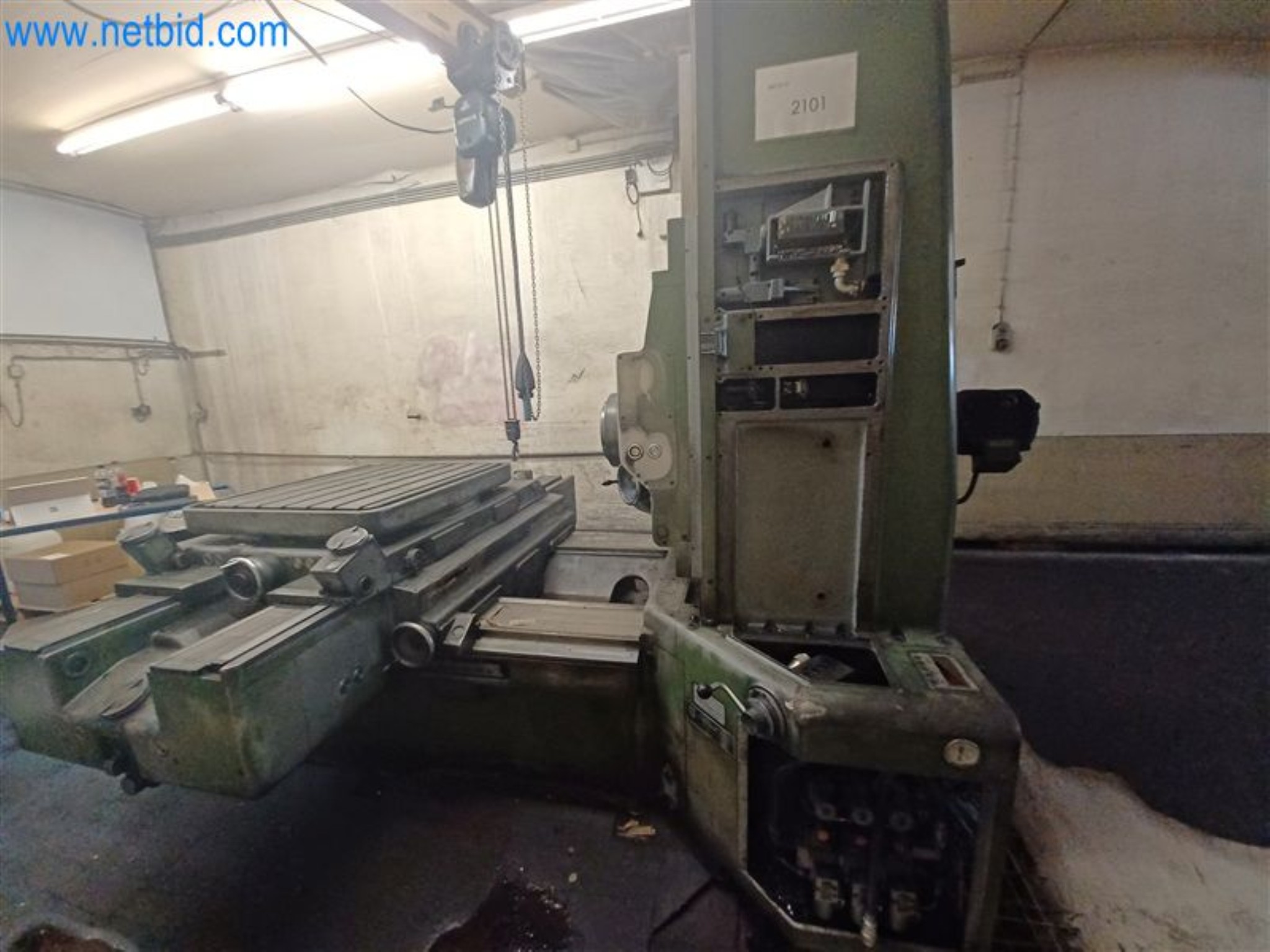 Máquinas para trabajar los metales: incluidos los centros de mecanizado con accesorios-8