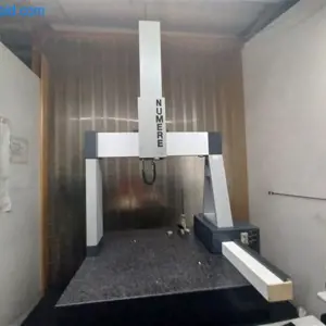 Coordinate measuring machine (8101) Zeiss Numerex 2828-24