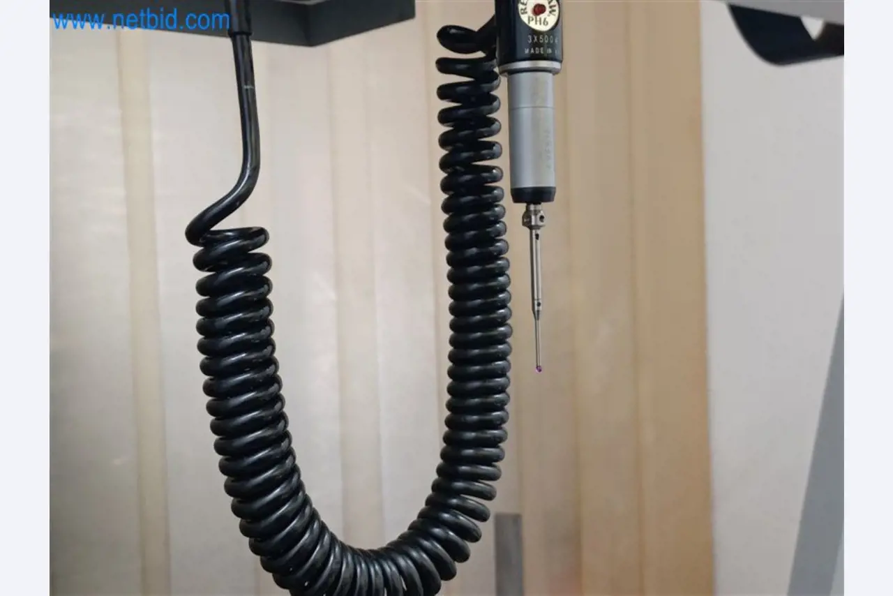 Máquinas para trabalhar metais: incluindo centros de maquinagem com acessórios-3