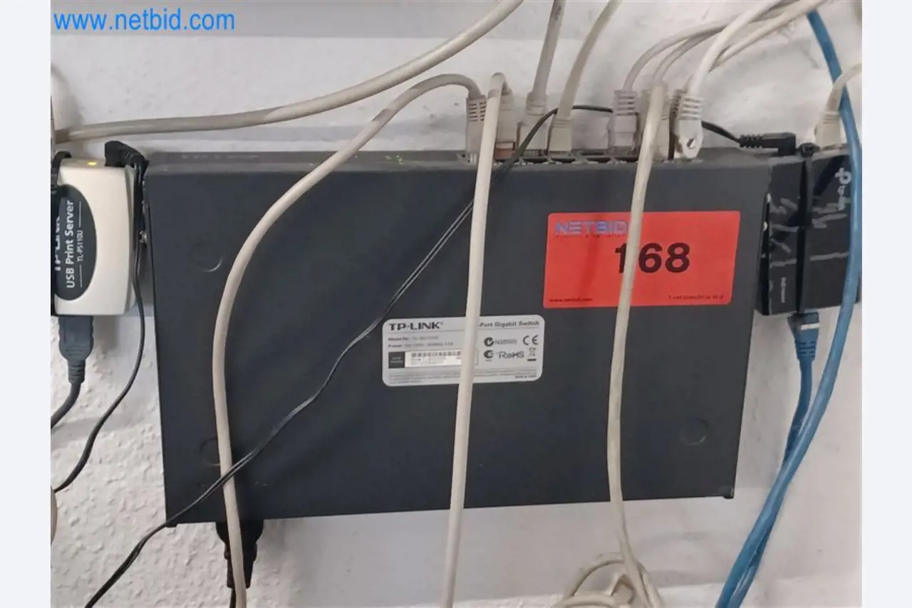 Maszyny do obróbki metalu: w tym centra obróbcze z akcesoriami-1