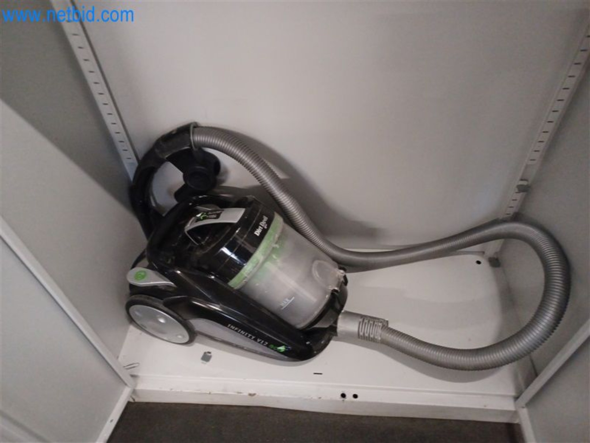 Metalworking machines: including machining centers with accessories-2