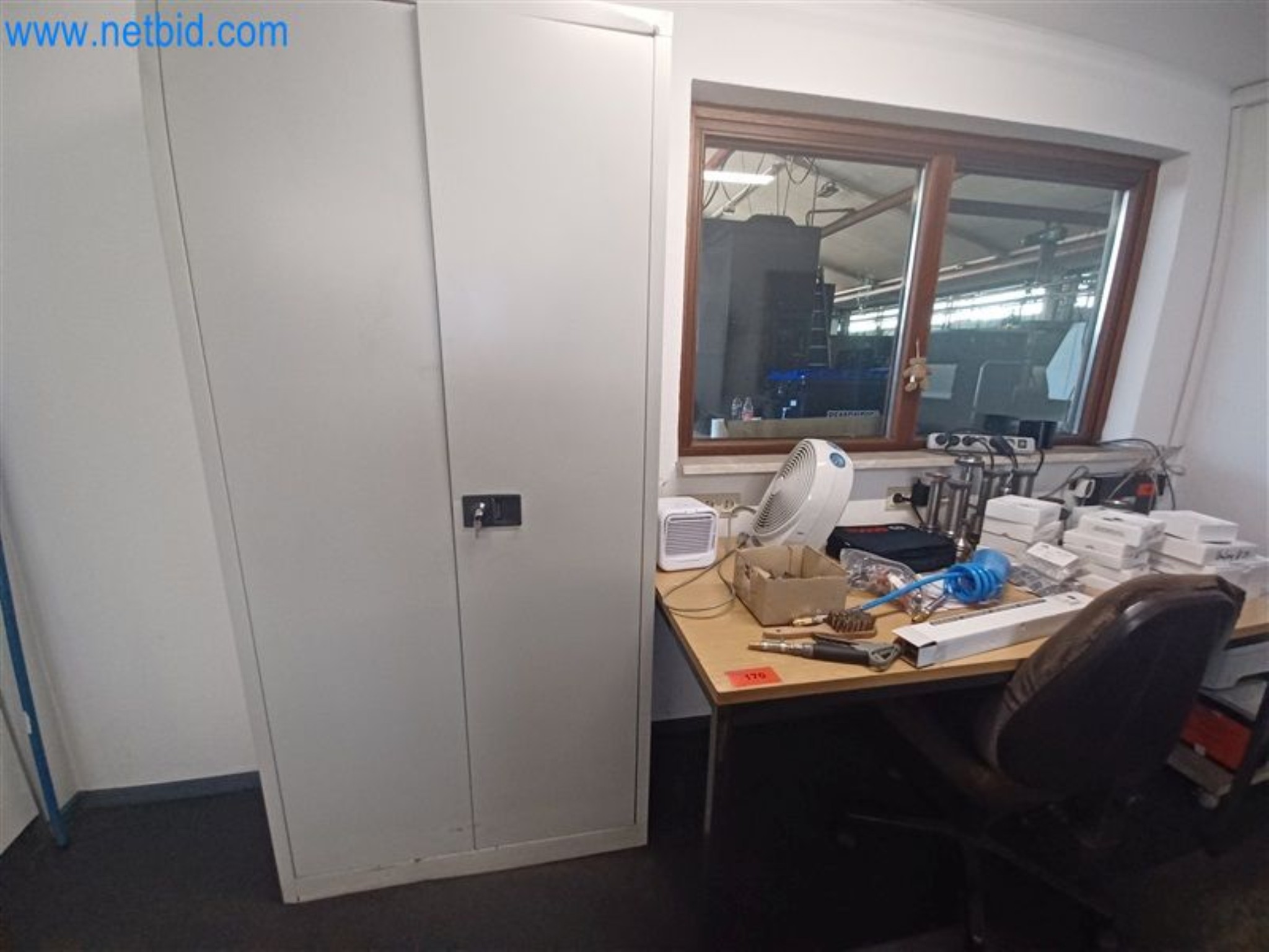 Metalworking machines: including machining centers with accessories-3