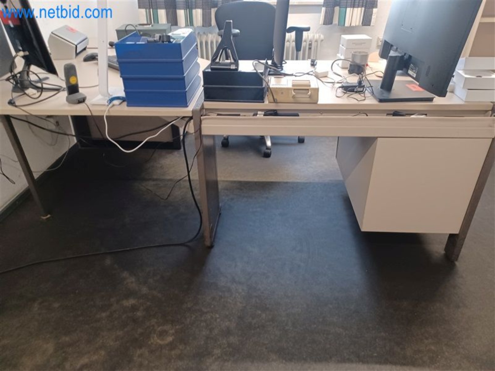 Metalworking machines: including machining centers with accessories-6