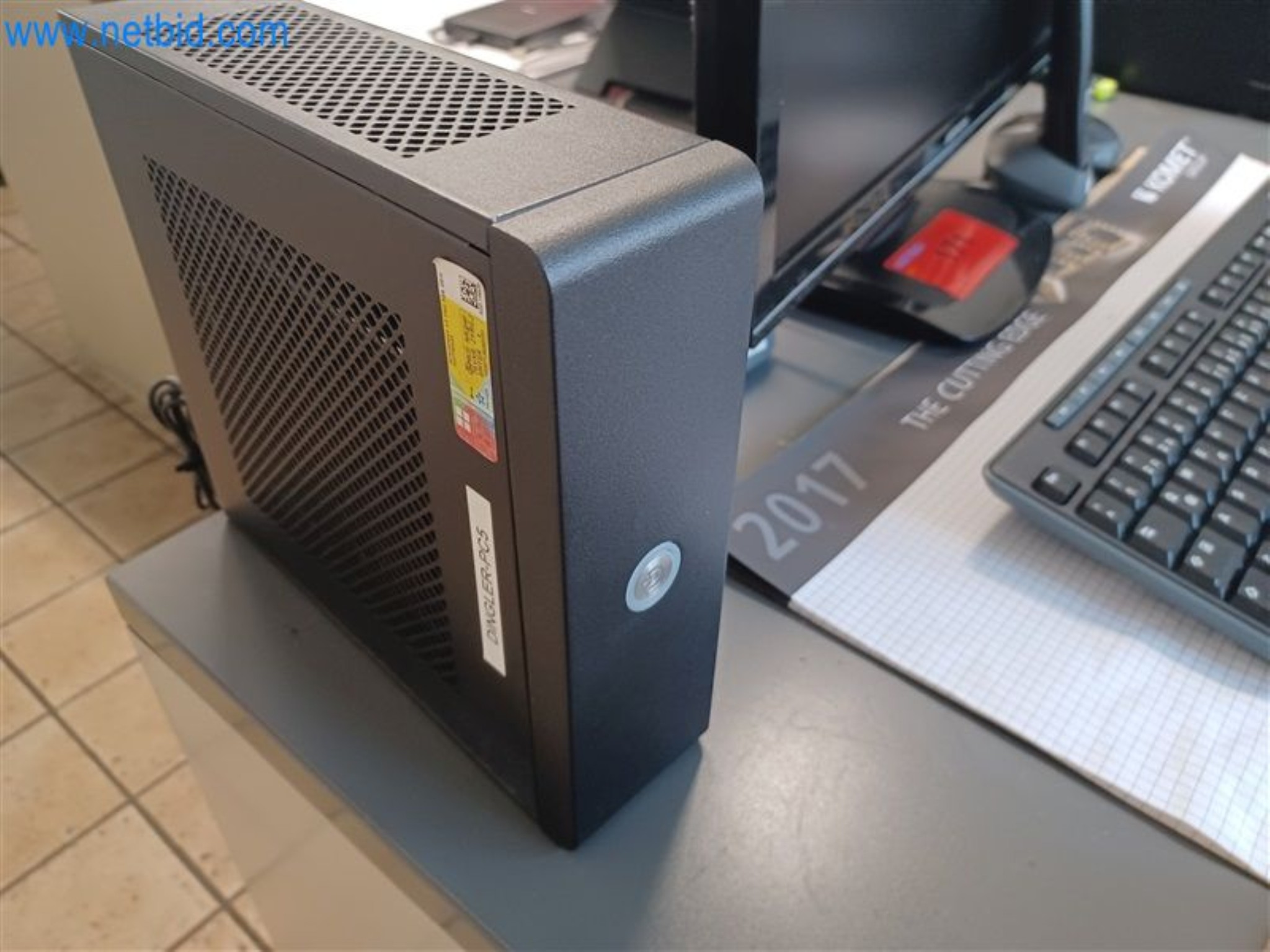 Kovoobráběcí stroje: včetně obráběcích center s příslušenstvím-4