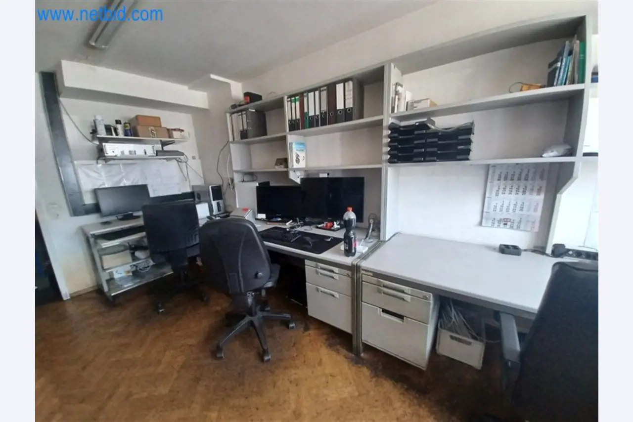 Máquinas para trabalhar metais: incluindo centros de maquinagem com acessórios-2