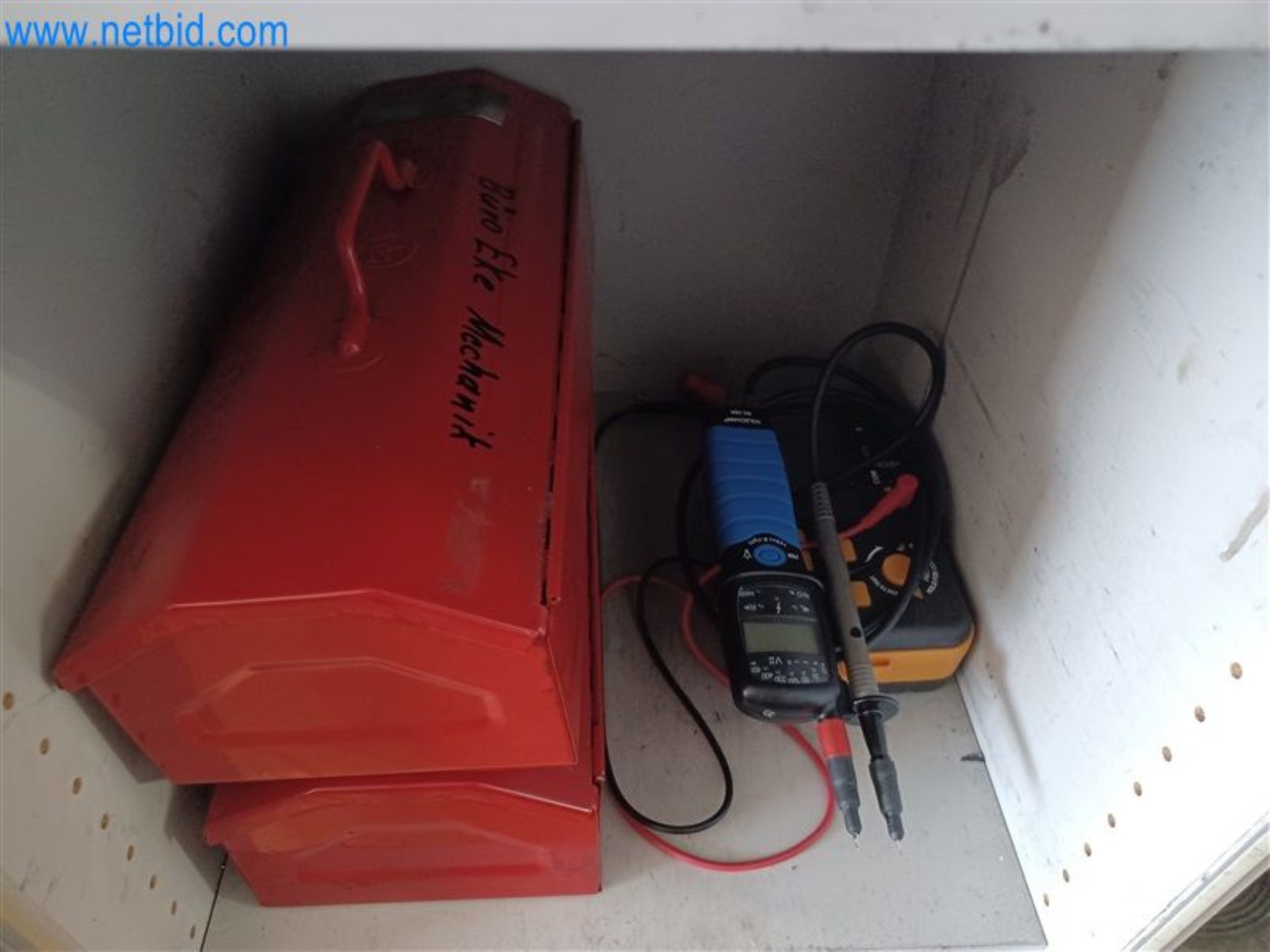 Metalworking machines: including machining centers with accessories-6