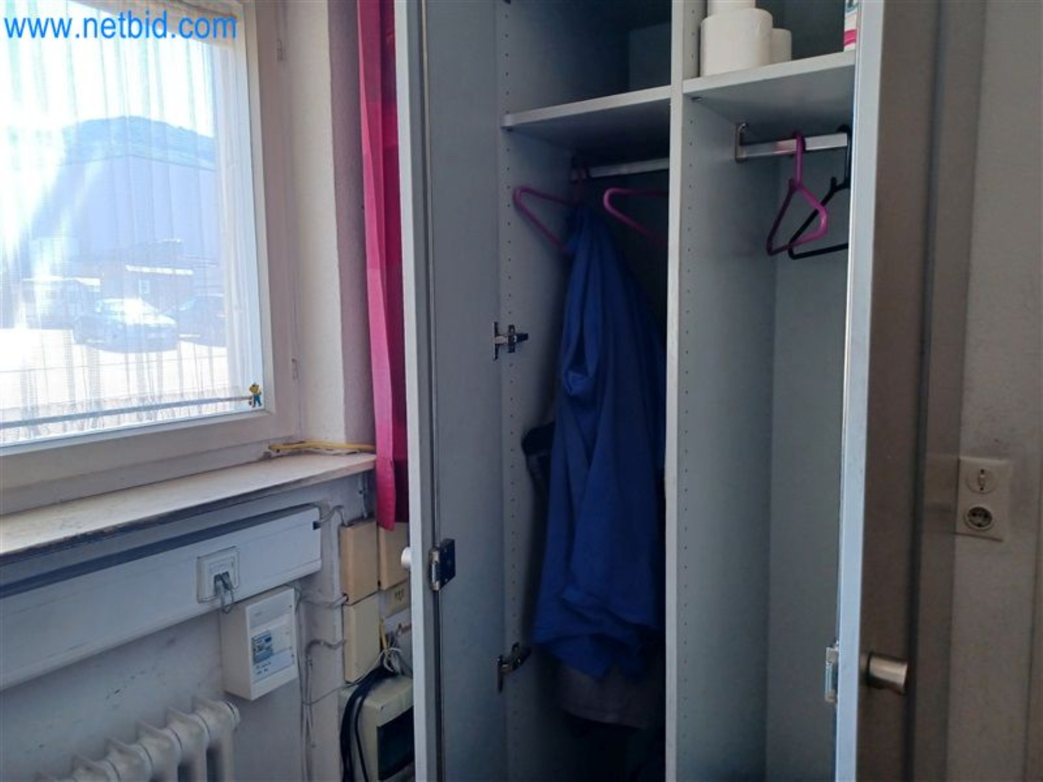 Metalworking machines: including machining centers with accessories-8