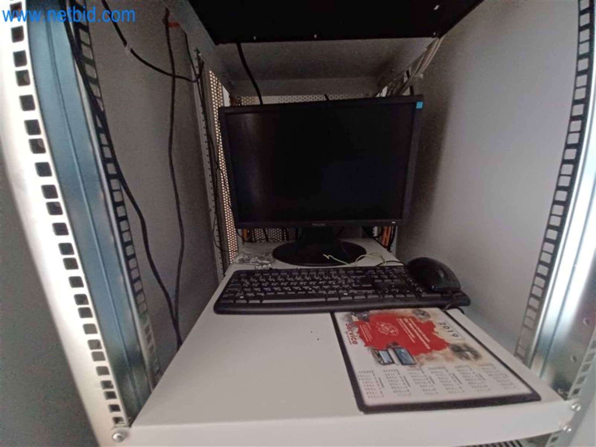 Metalworking machines: including machining centers with accessories-5