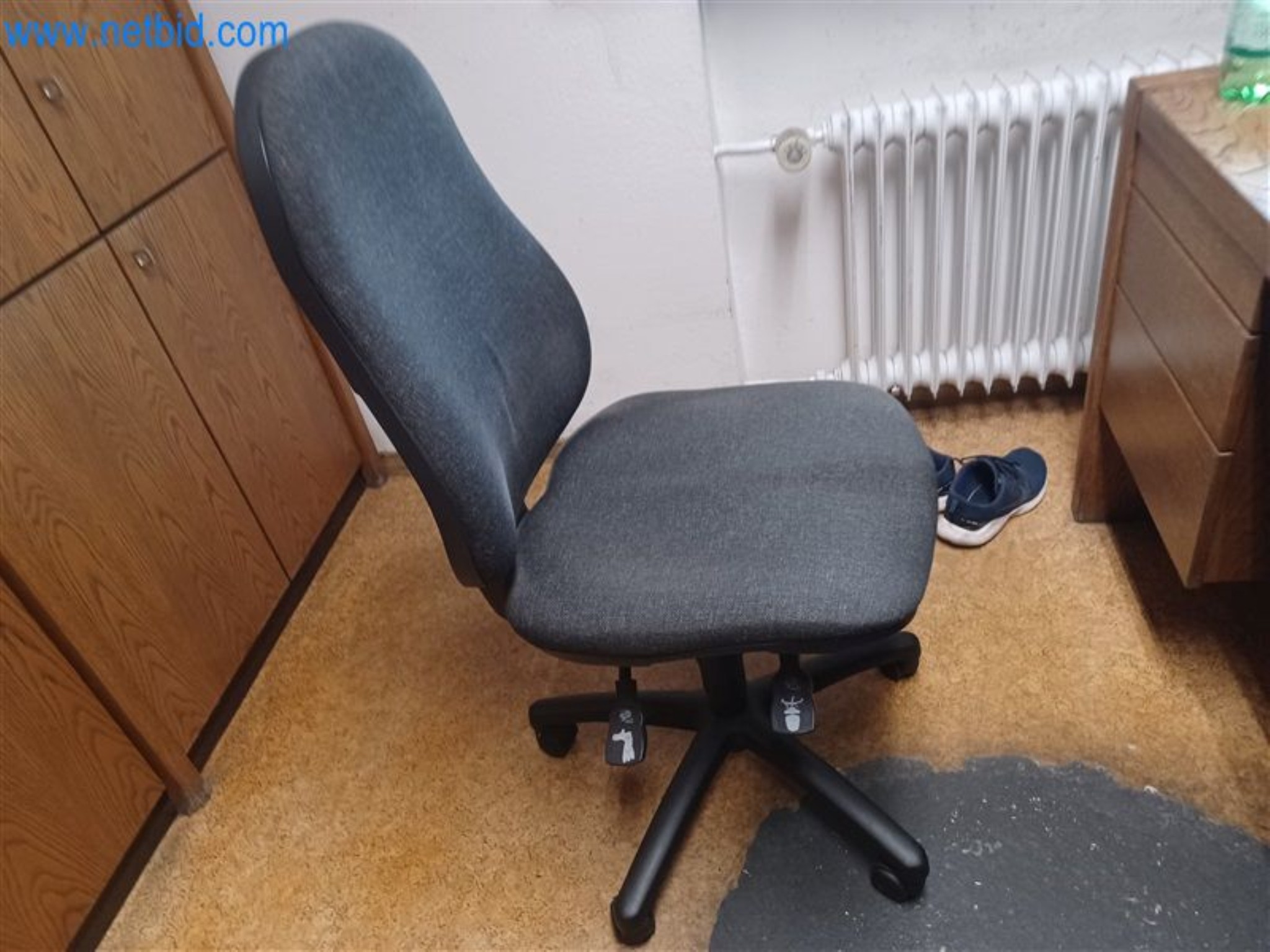 Metalworking machines: including machining centers with accessories-1