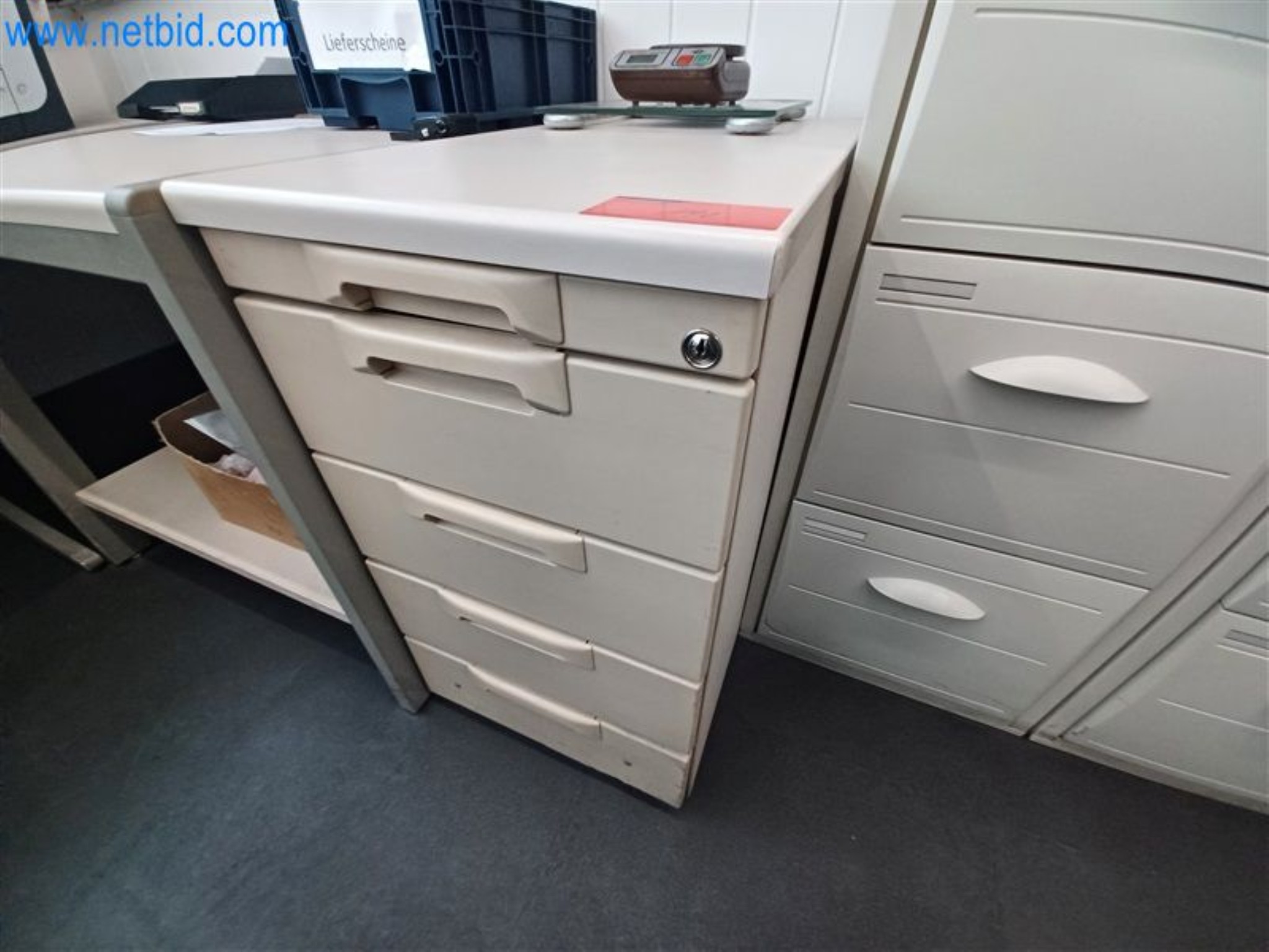 Metalworking machines: including machining centers with accessories-5