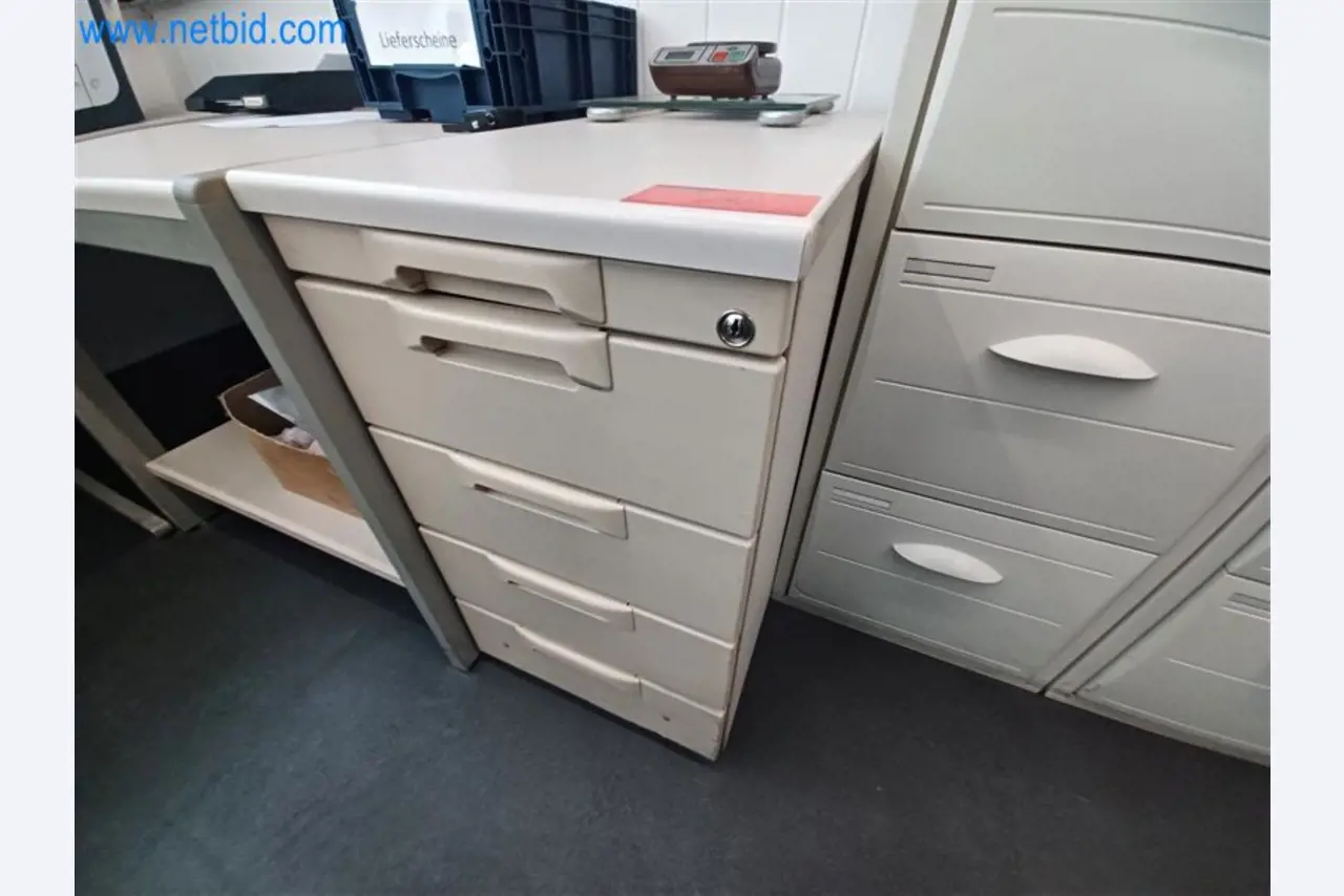 Kovoobráběcí stroje: včetně obráběcích center s příslušenstvím-5