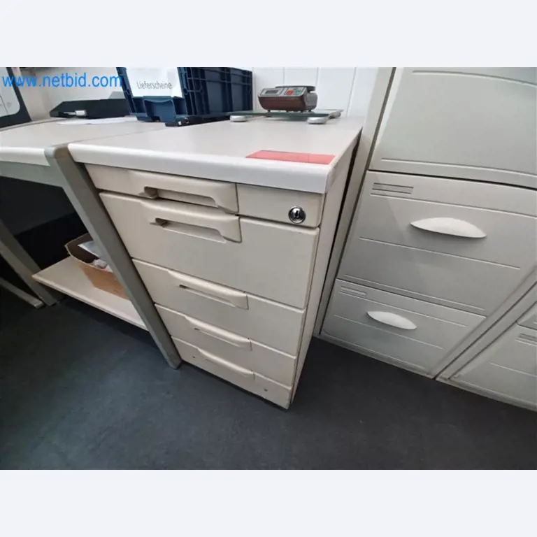 Kovoobráběcí stroje: včetně obráběcích center s příslušenstvím-5