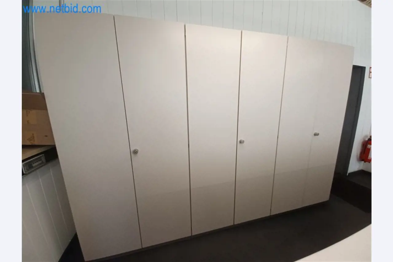 Kovoobráběcí stroje: včetně obráběcích center s příslušenstvím-7