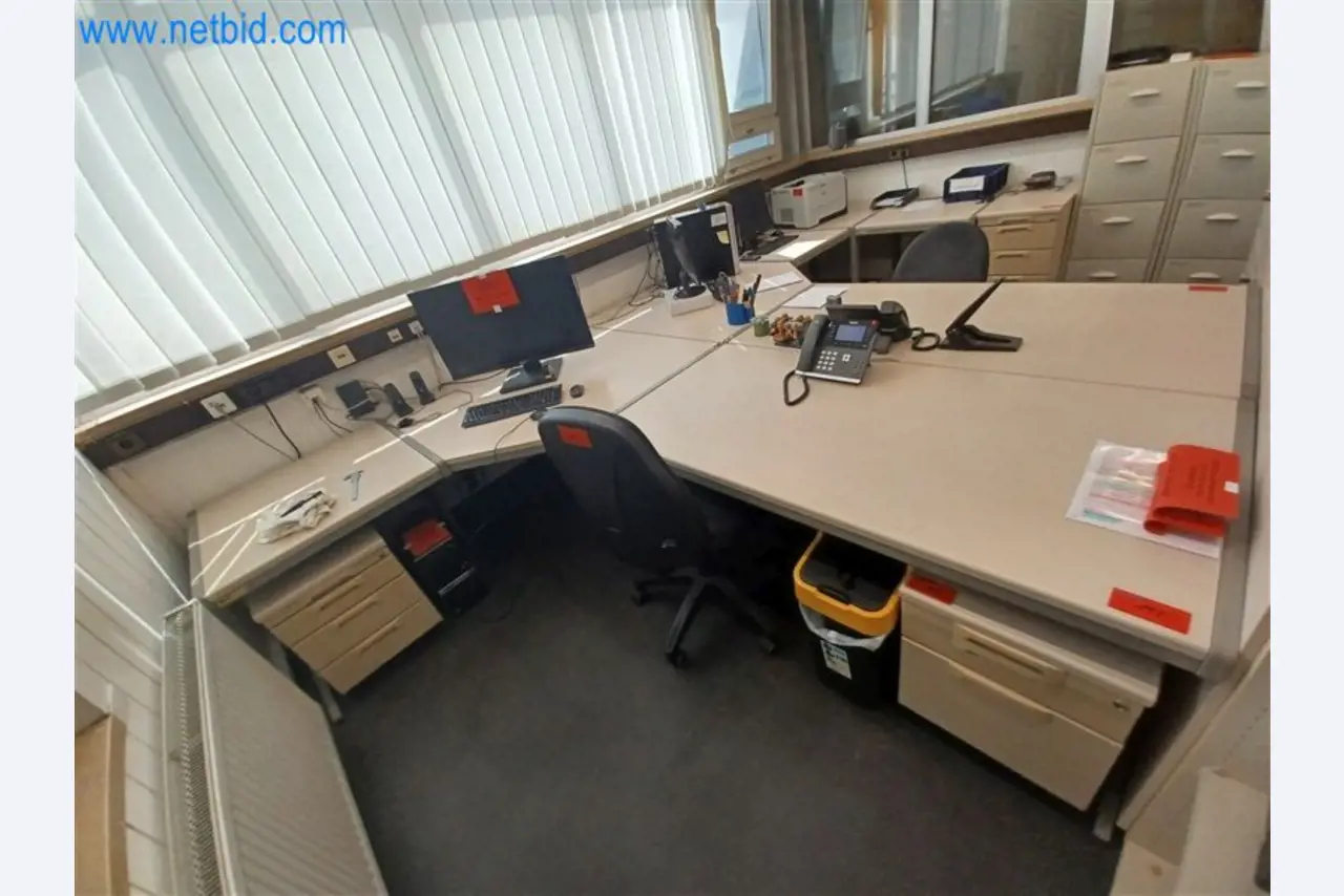 Kovoobráběcí stroje: včetně obráběcích center s příslušenstvím-9