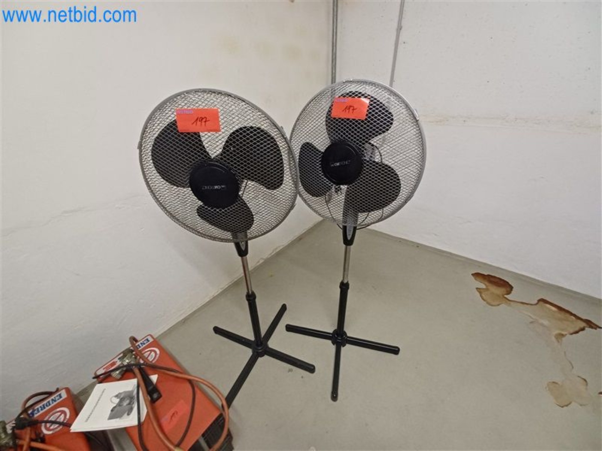 Metalworking machines: including machining centers with accessories-4