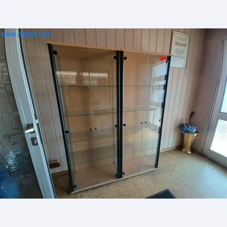 Machines pour le travail du métal : entre autres, centres d'usinage avec accessoires-3