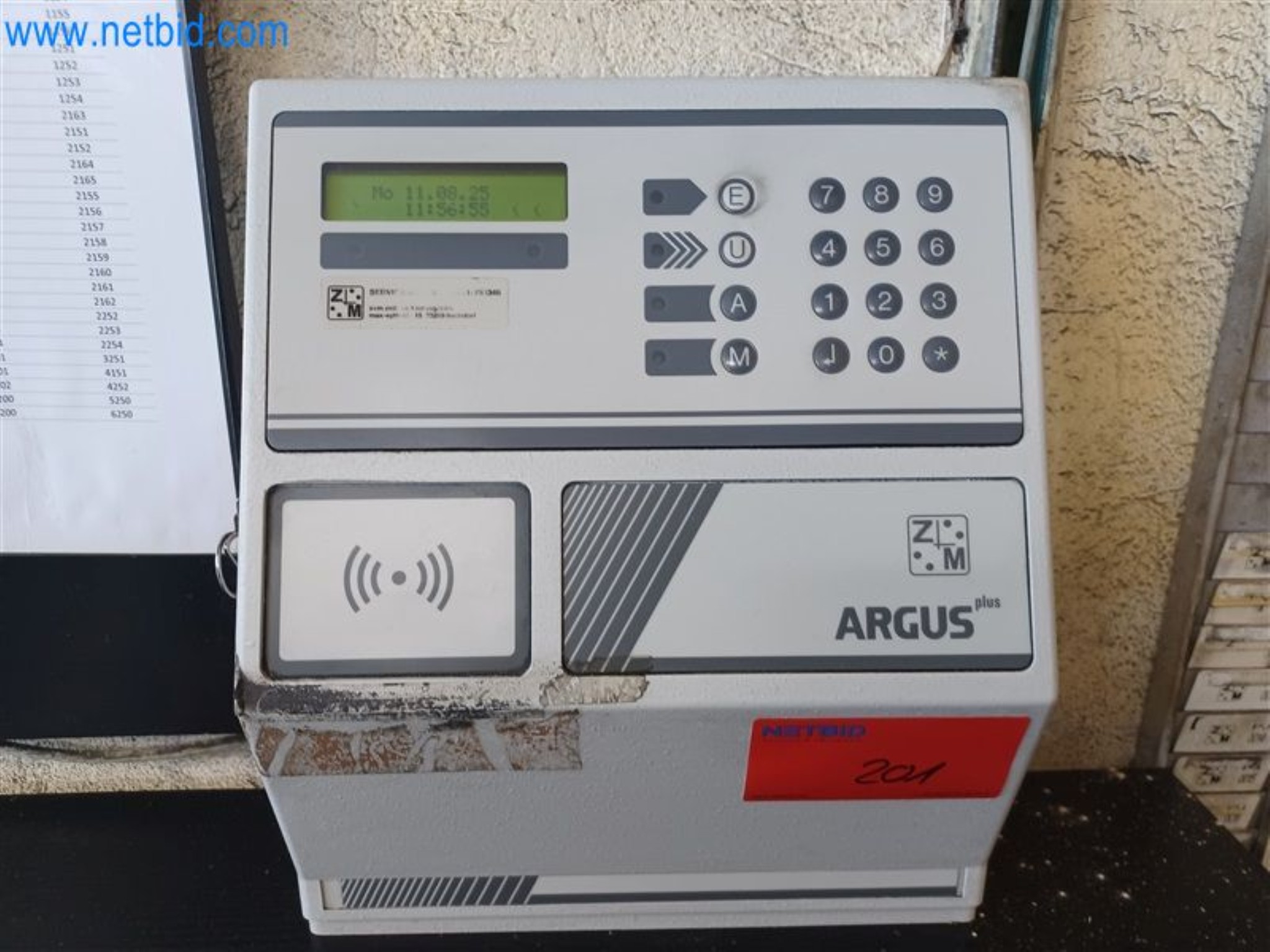 Máquinas para trabajar los metales: incluidos los centros de mecanizado con accesorios-1