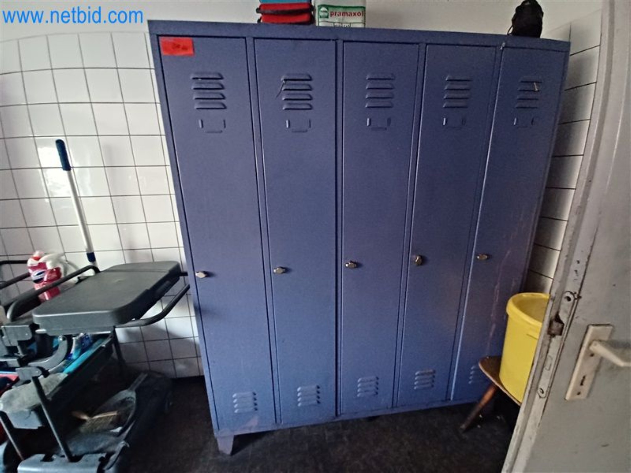 Metalworking machines: including machining centers with accessories-1