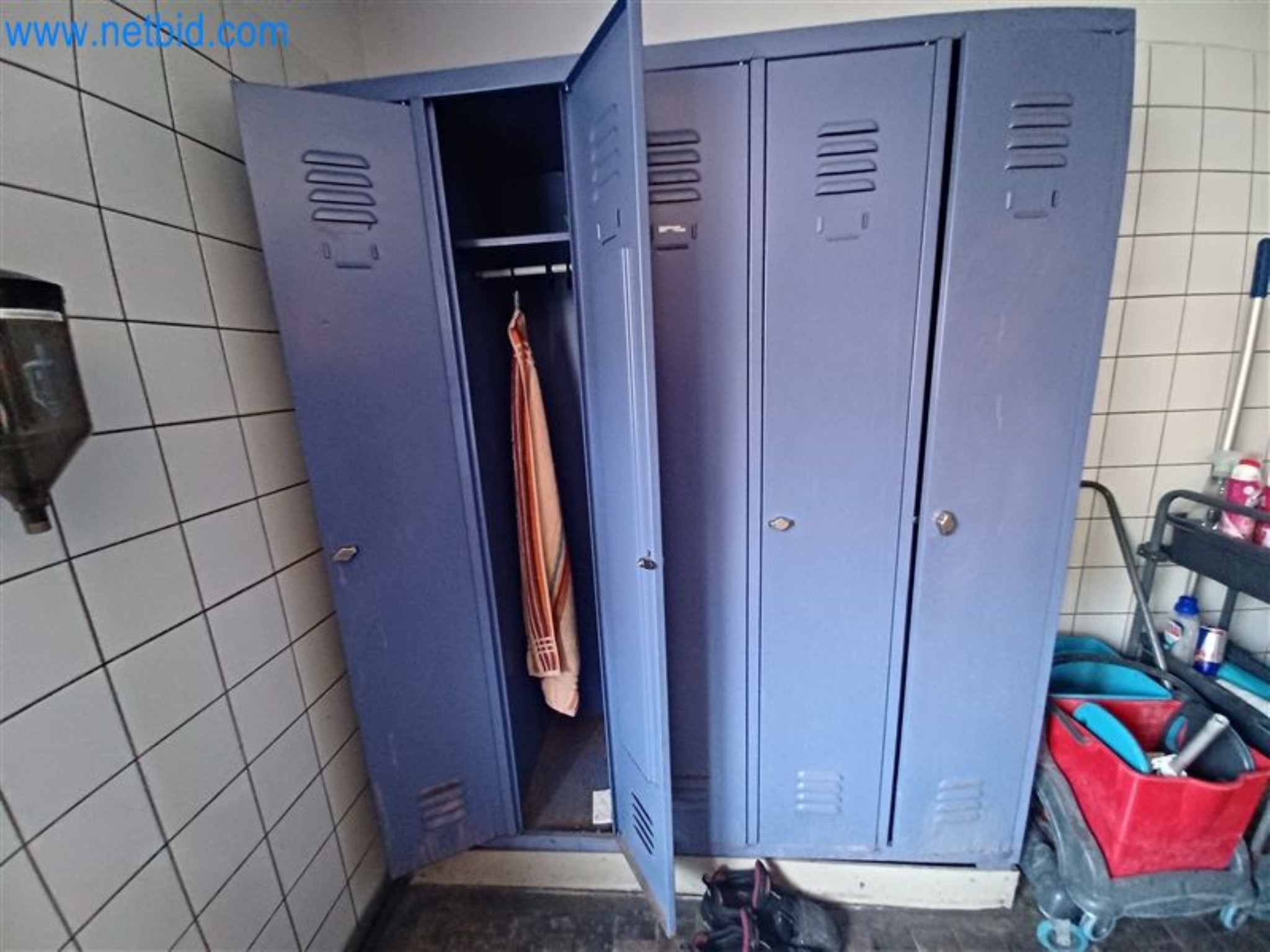 Metalworking machines: including machining centers with accessories-4