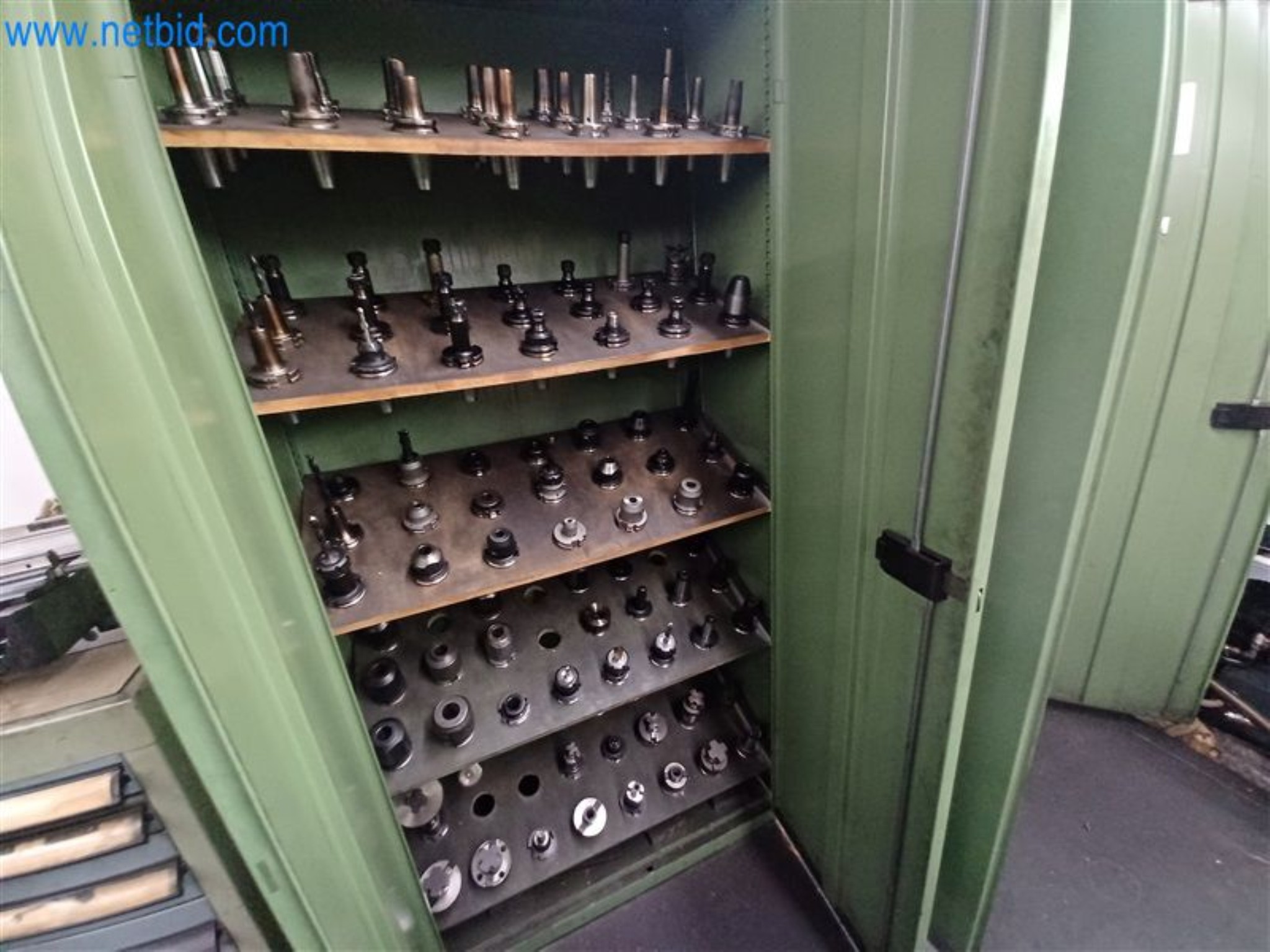 Metalworking machines: including machining centers with accessories-1