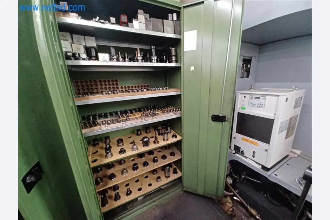 Máquinas para trabalhar metais: incluindo centros de maquinagem com acessórios-2