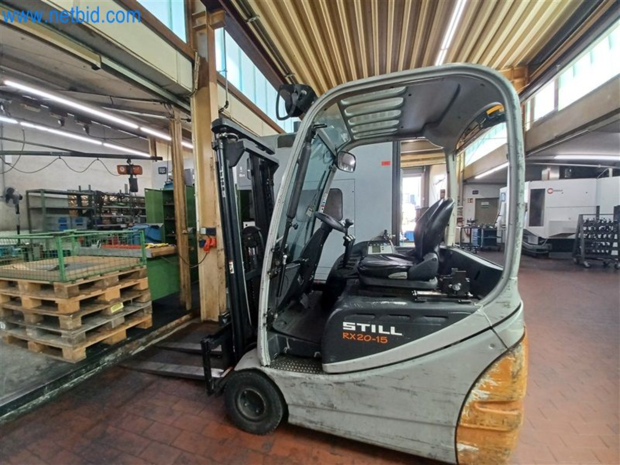 Metalworking machines: including machining centers with accessories-1