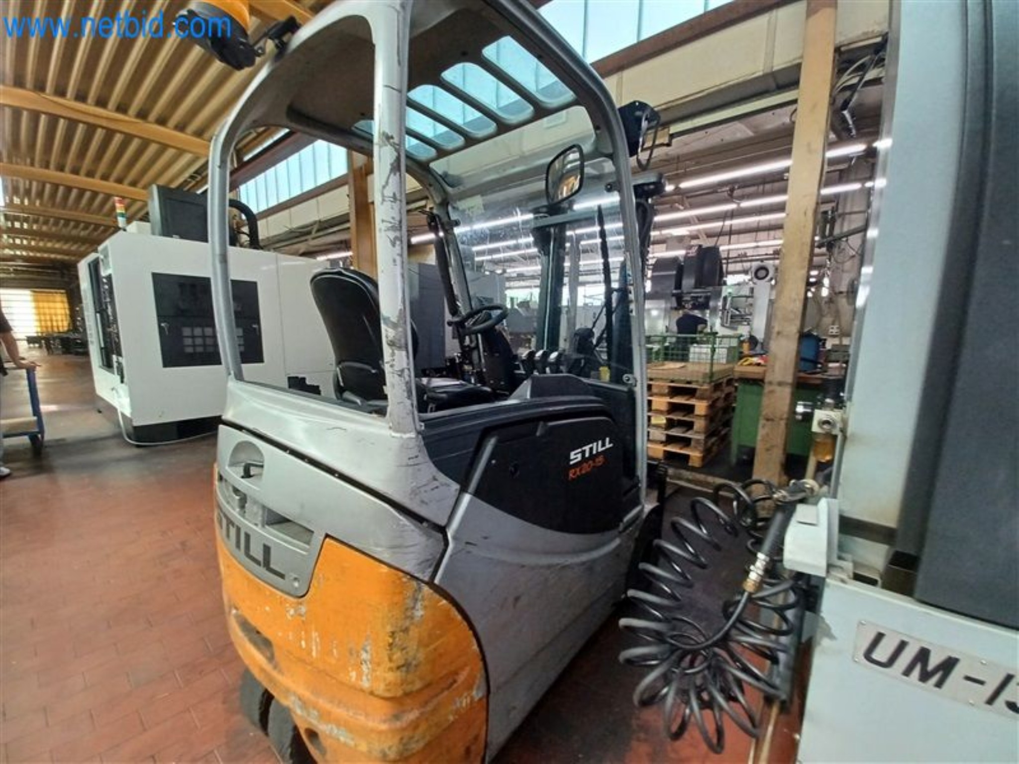 Metalworking machines: including machining centers with accessories-3