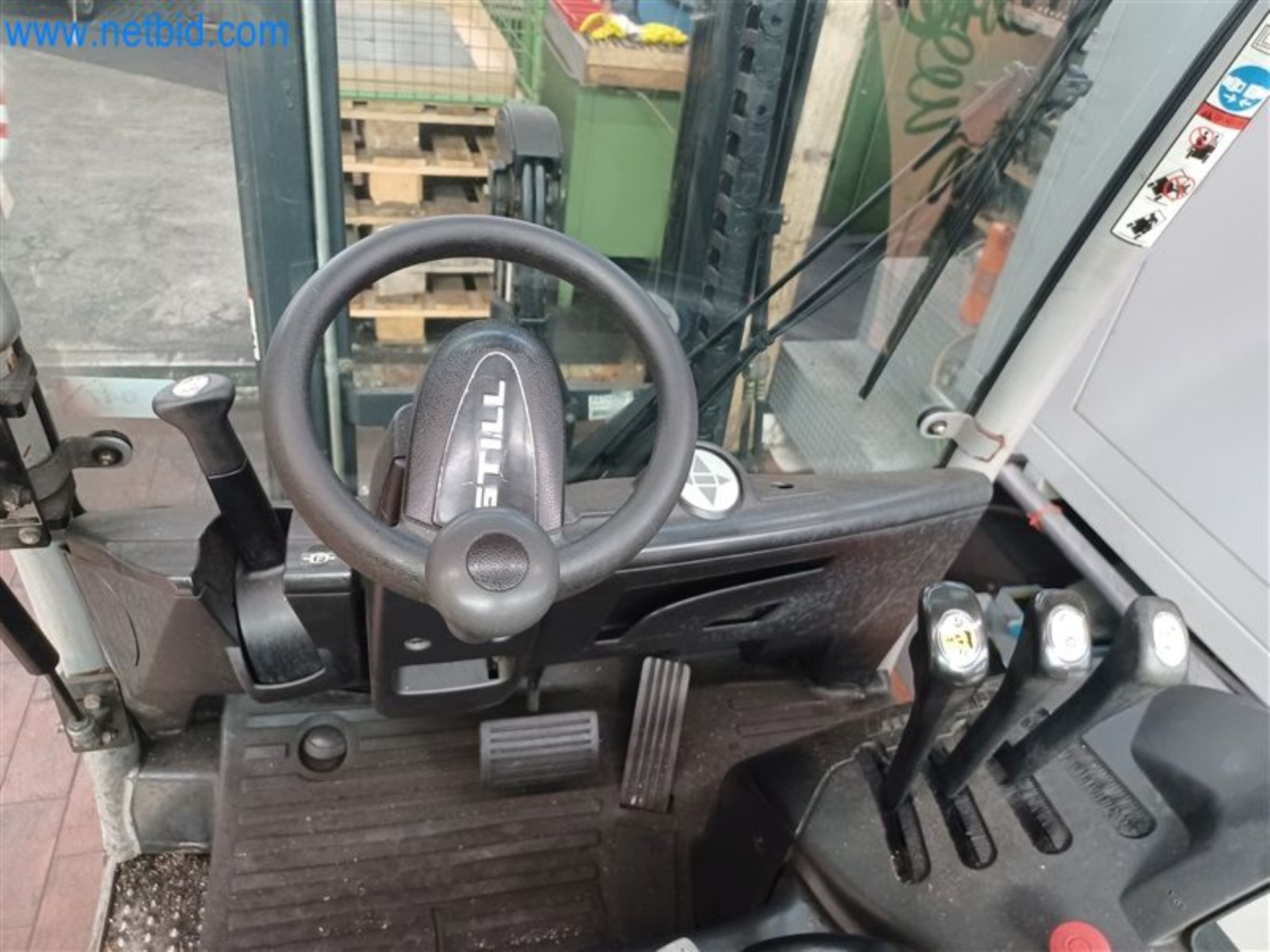 Metalworking machines: including machining centers with accessories-5