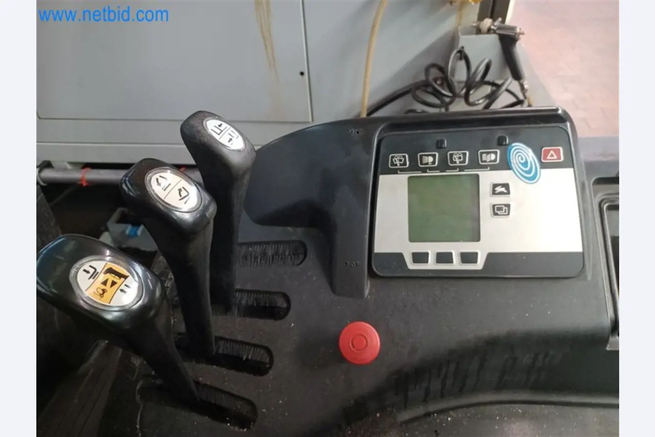 Metalworking machines: including machining centers with accessories-6